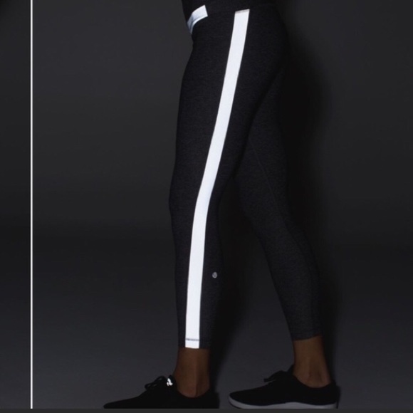 lululemon lightspeed tight size2 - Picture 4 of 9